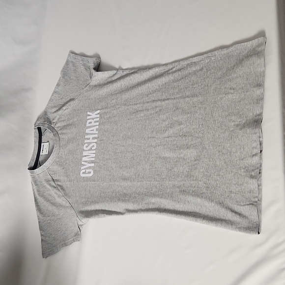 Gymshark Ladies Med. Grey tee shirt Cotton Blend with Elastane for a Perfect Fit - Picture 3 of 7